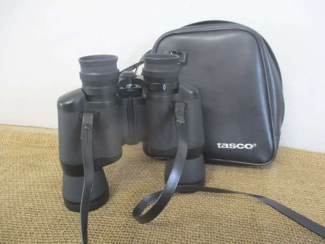 Lovely Tasco 15-8 x 40 RB Binocular In Original Shoulder Bag