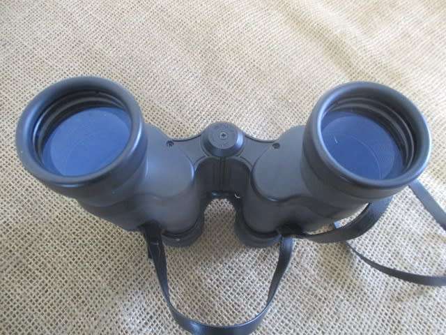 Lovely Tasco 15-8 x 40 RB Binocular In Original Shoulder Bag