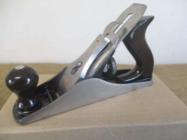Small But Tried.....This Nice Vintage Stanley Bailey No 3 Hand Plane        Made In England