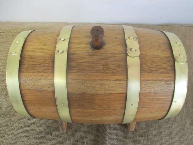 Very Neat Large Vintage Van Ryn`s Viceroy Brandy Oak Barrel     #792