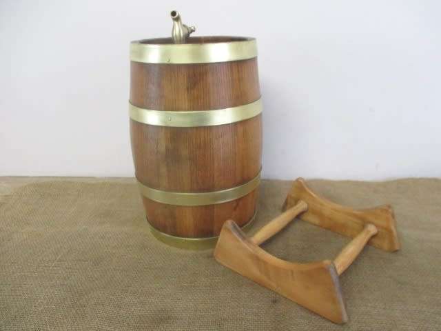 Very Neat Large Vintage Van Ryn`s Viceroy Brandy Oak Barrel     #792