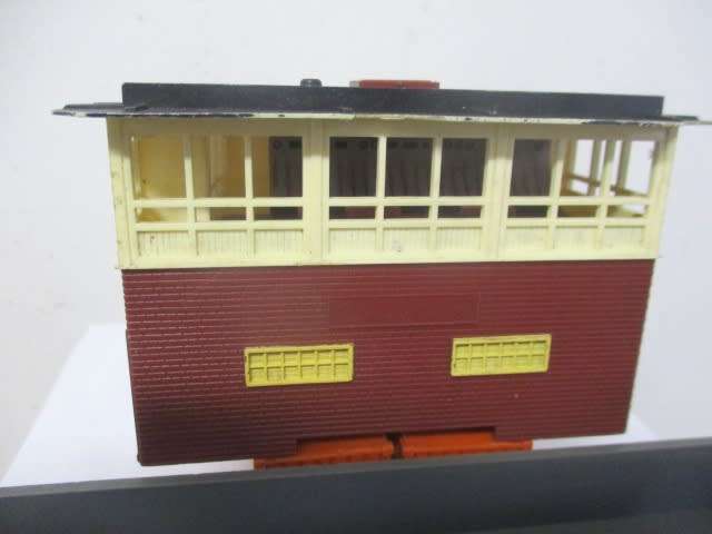Vintage Tri-ang Railway Accessories As Per Photos