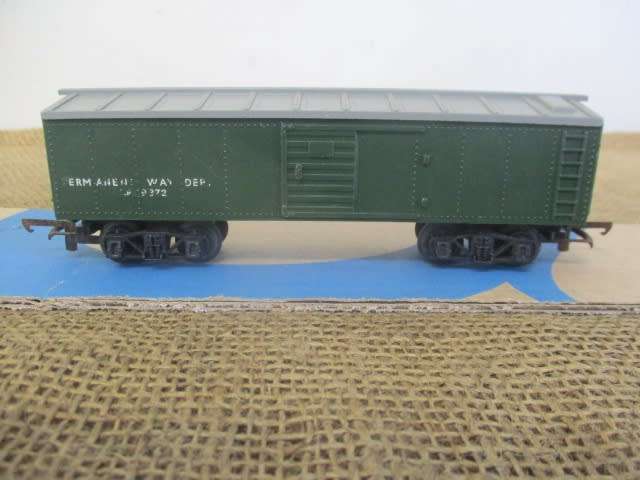 Nice Vintage Tri-ang OO Scale Railway Wagon            Made In England