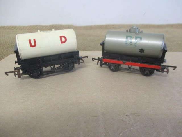 For Repairs, Spares Or An Add-On....Joblot Of Six Vintage Model Railway Train Wagons Mostly Tri-ang