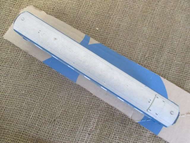 Vintage Tri-ang Blue Pullman Model Railway Coach              Made In Britain