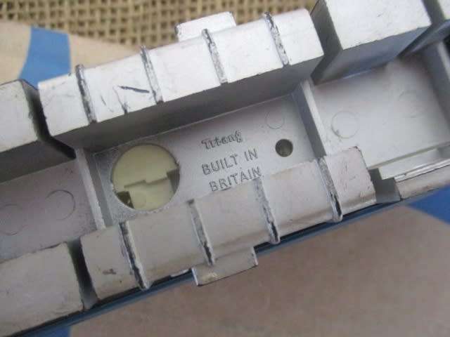 Vintage Tri-ang Blue Pullman Model Railway Coach              Made In Britain