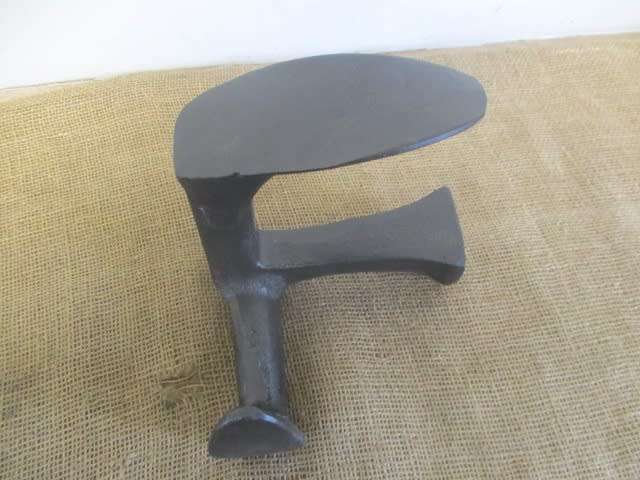 Beautiful Large Vintage No 5 Shoe Anvil
