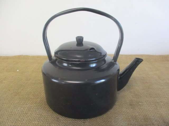 Lovely Large Vintage Old Fashioned Enamel Coffee Pot