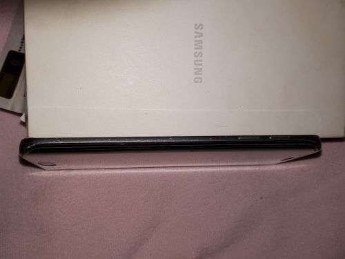 Samsung S6 Edge  32 GB 16MP camera and wireless charger