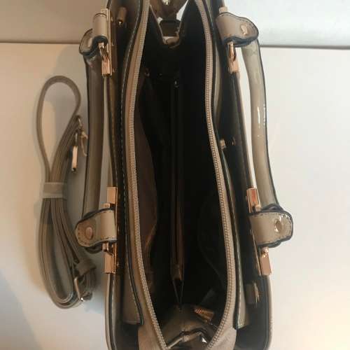 Tosoco Gloss Beige Handbag