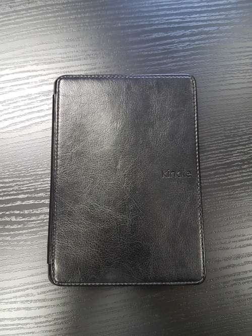 Kindle Paperwhite Wifi + Kindle Pouch