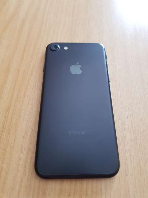 Apple iPhone 7 128GB, MINT Condition!!