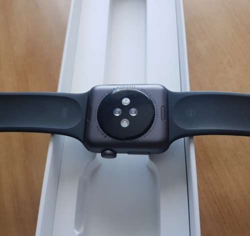 42mm Apple Watch Series 3 MINT CONDITION!!