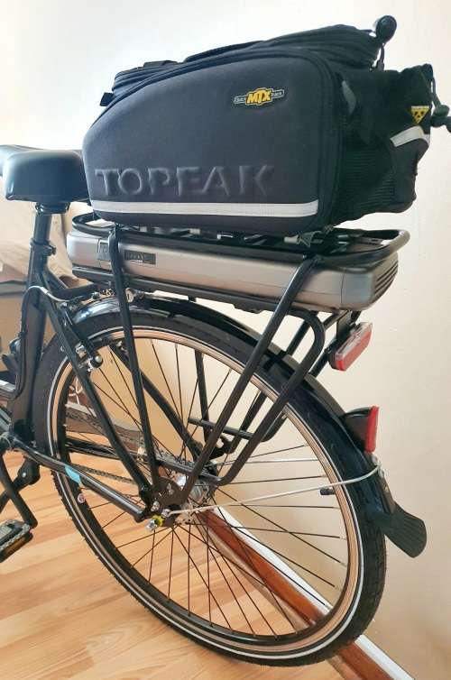 *MINT CONDITION* Avalanche e-go City E-Bike