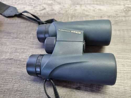 Steiner 9x40 Safari Binoculars | Nikon Monarch 10x42 DFC Binoculars