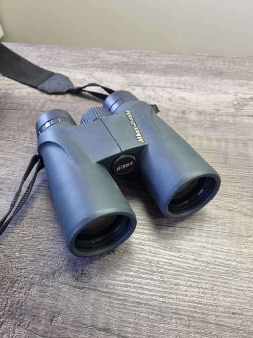 Steiner 9x40 Safari Binoculars | Nikon Monarch 10x42 DFC Binoculars