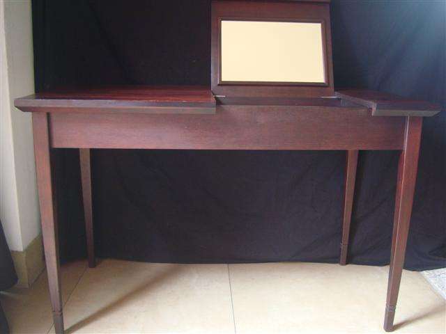 Dressing Tables(Suitable for guest houses or small Hotels) 18 in stock.