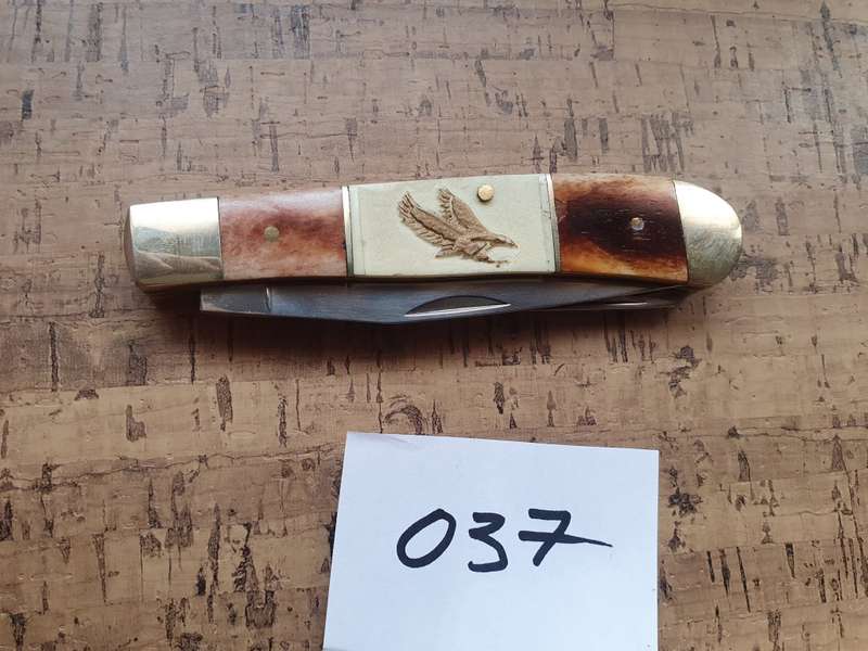 Buffalo Rivers trappers knife