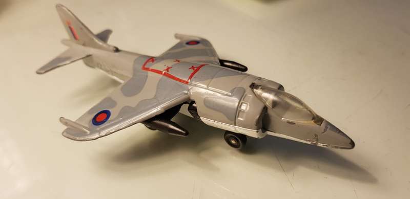 MATCHBOX 1980 HARRIER  SB 27 MILITARY FIGHTER JET BOMBER PLANE DIE-CAST - 1/43 SCALE.