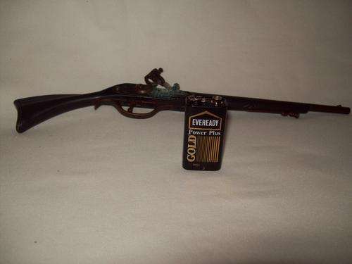 METAL OLD FASHIONED GUN