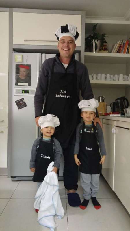 childrens embroidered apron and chefs hat