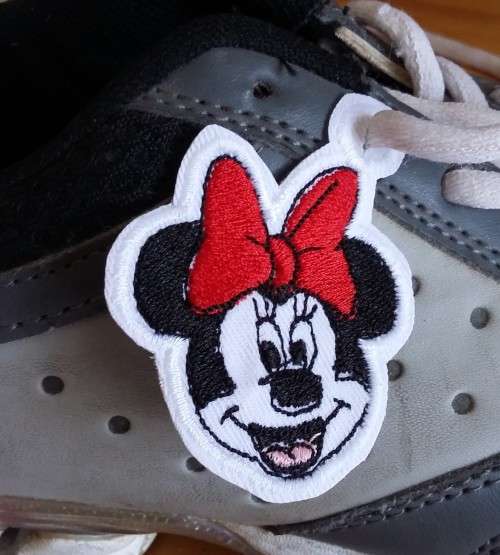 Minnie Mouse Tekkie charm