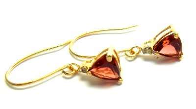 9CT YELLOW GOLD TRILLION NATURAL 0.80ct GARNET & DIAMOND EARRINGS - CERTIFIED