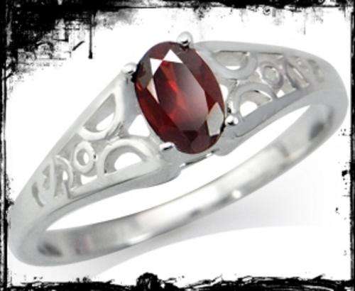 Natural Garnet 925 Sterling Silver Solitaire Ring, Size 7 O