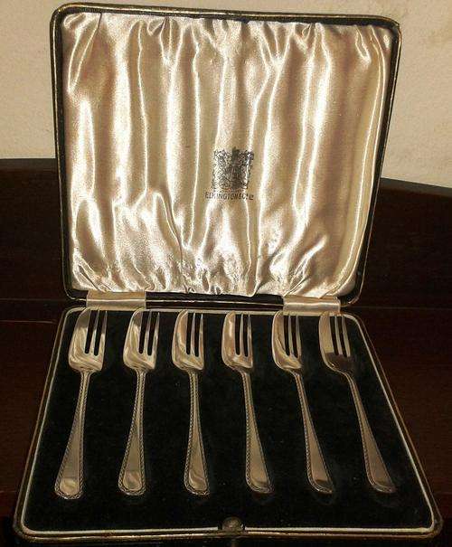 Set of 6 Mappin and Webb forks, Sheffield C1934.