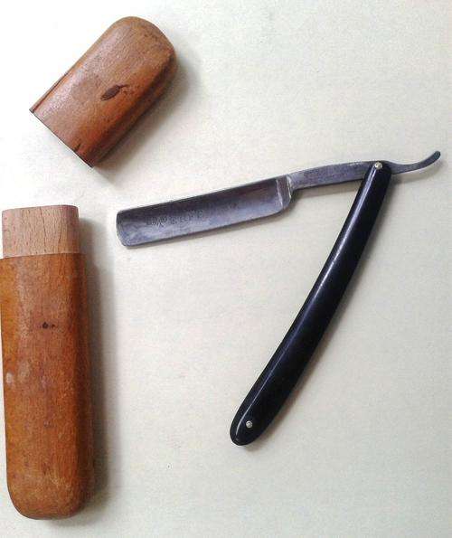 Perfecto Straight Razor made in Sheffield.