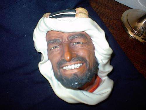 BOSSONS - ARAB WITH CREAM TURBAN