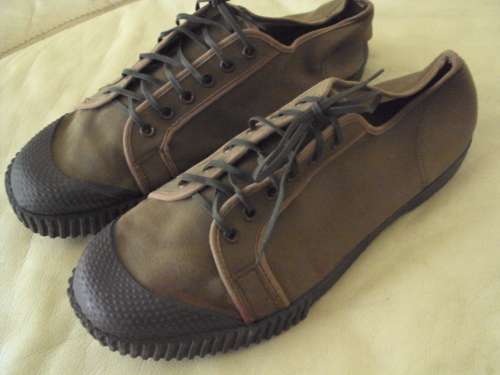 s.a.d.f - takkies