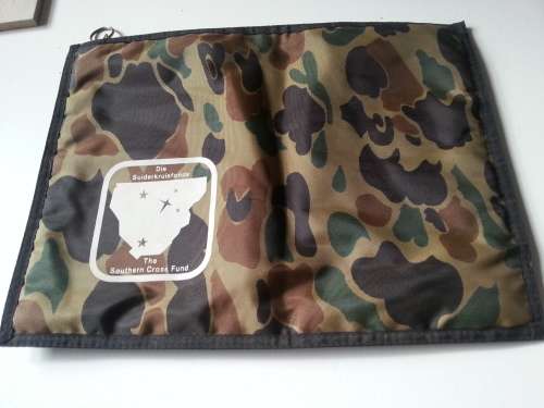 S.A.D.F/ S.ARMY - Die Suiderkruis Fonds - The Southern Cross Fund  zipper bag