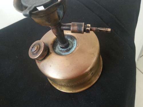 PRIMUS 71 STOVE 1940s ( including key )