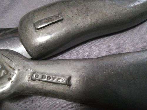 CAROL BOYES SPOONS X 2