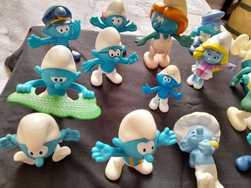 SMURF TOYS