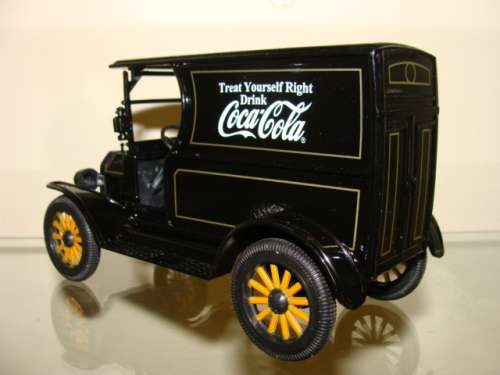 COCA COLA FORD Model A 1917, Scale 1/24, Die-cast, New in Box, Box worn