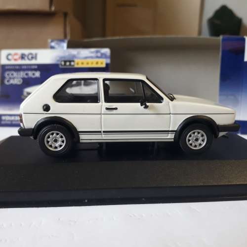 CORGI VANGUARDS VOLKSWAGEN VW GOLF, 1/43, DIE-CAST, MINT IN PERSPEX CASE, LIMITED EDITION