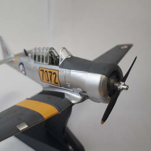 SAAF South African Air Force, HARVARD, 1/72, DIE-CAST, SECOND HAND IN BOX
