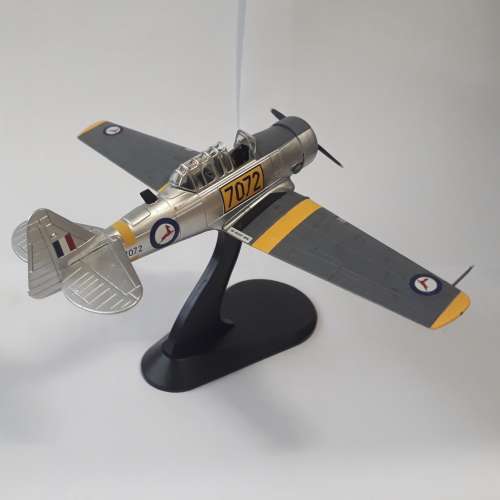 SAAF South African Air Force, HARVARD, 1/72, DIE-CAST, SECOND HAND IN BOX
