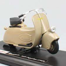 Maisto Vespa MP5 Paperino 1945 Scooter 1:18, Die Cast, New in Box