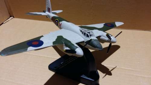 Oxford AC014 1/72  Havilland Mosquito FB Mk VI - Sqn Ldr Robert A. Kipp, Holmsley South, April 1944