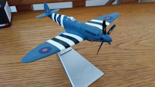 Corgi Aviation Archive Collector Series AA38702 Supermarine Spitfire PR.Mk XIX Diecast Model RAF BBM