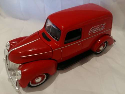 Coca Cola 1940 Ford Sedan Delivery, 1/24, Die Cast, Mint condition, Been on Display, No Orginal Box