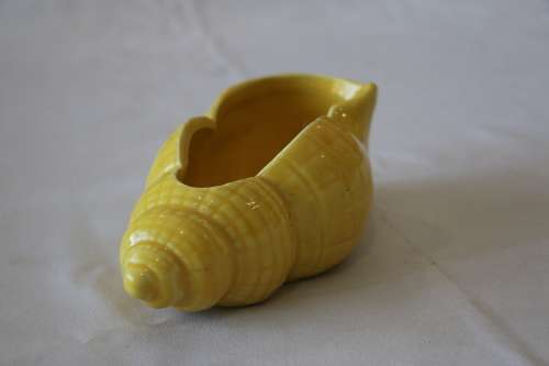 Vintage Art Deco "Lucia Ware" Yellow Shell Bowl
