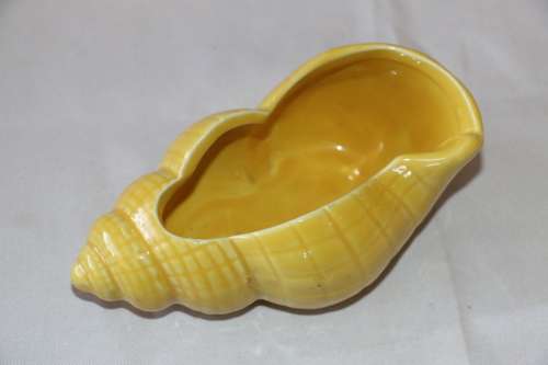 Vintage Art Deco "Lucia Ware" Yellow Shell Bowl