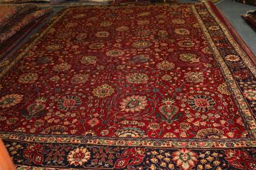 Beautiful "Tabriz" Persian Carpet (293 x 393 cm)