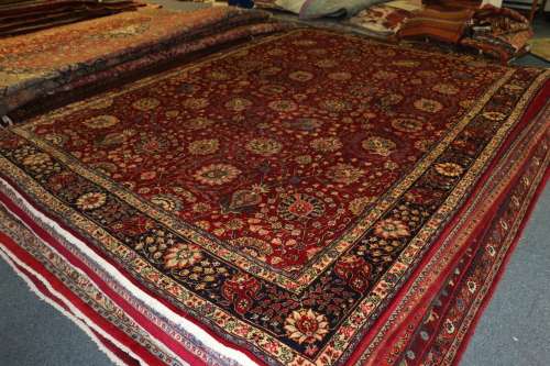 Beautiful "Tabriz" Persian Carpet (293 x 393 cm)