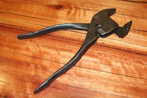 Vintage Eifel-Geared Plierench - USA Amer Plierench Corp