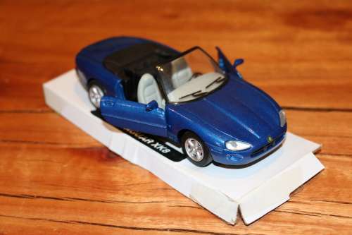 NewRay - 1998 Jaguar XK8